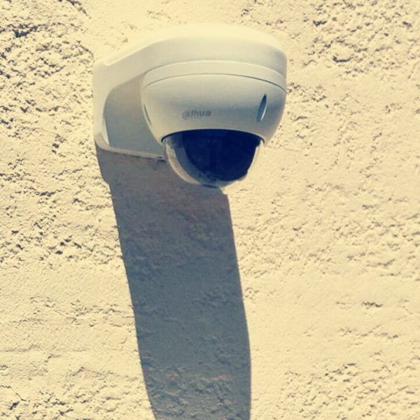 pose de-caméra de surveillance d'entreprise à Montpellier