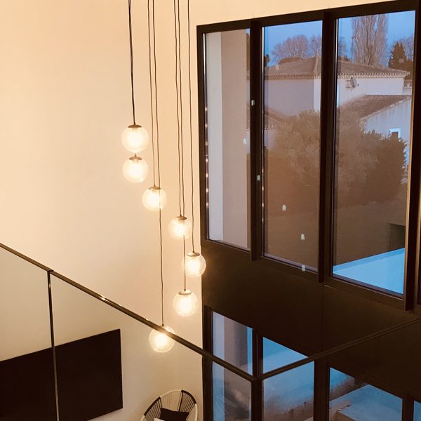 Installation Eclairages Suspension Led A Aigues Mortes