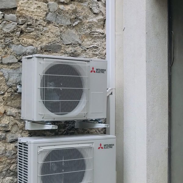 Installation Mise En Service De Climatisation Reversible A Aigues Vives